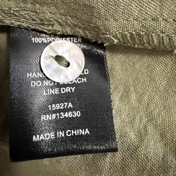 Evereve Long Sleeve Army Green Blouse Size Small - Picture 7 of 7